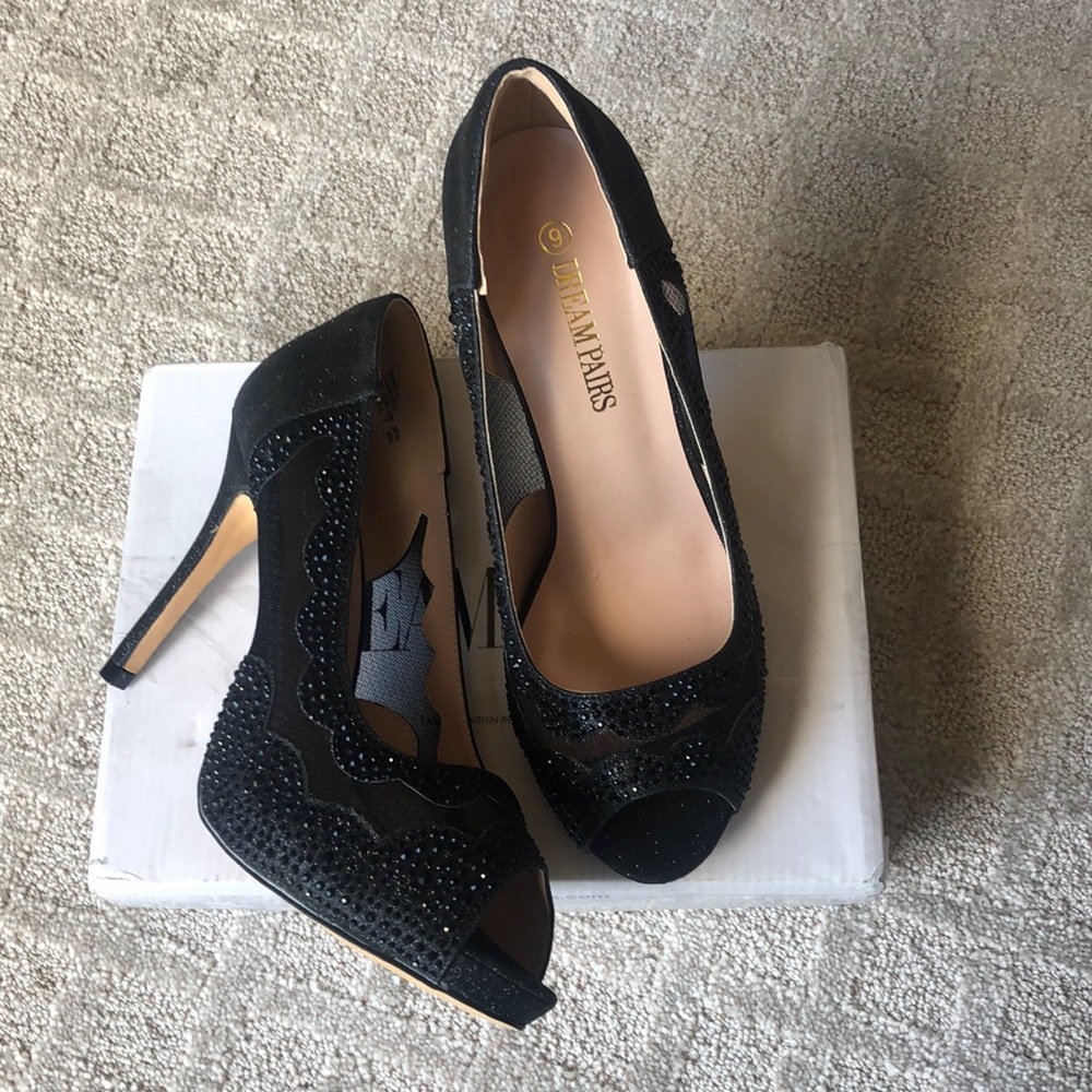 Womens heels, new size 9